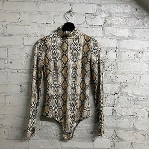 i am gia snakeskin mock neck